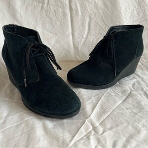 Crocs Leigh Wedge Ankle Boots
